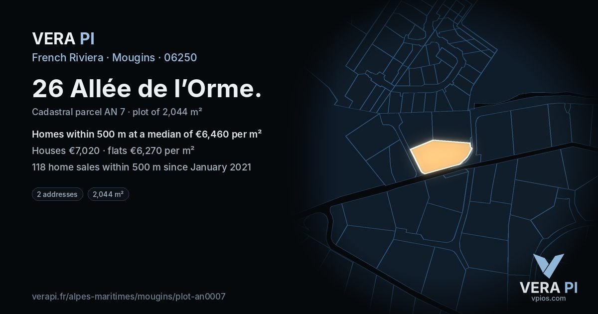 26 Allée de l’Orme, Mougins at night – the plot lit, the parcels around coloured by the prices near them