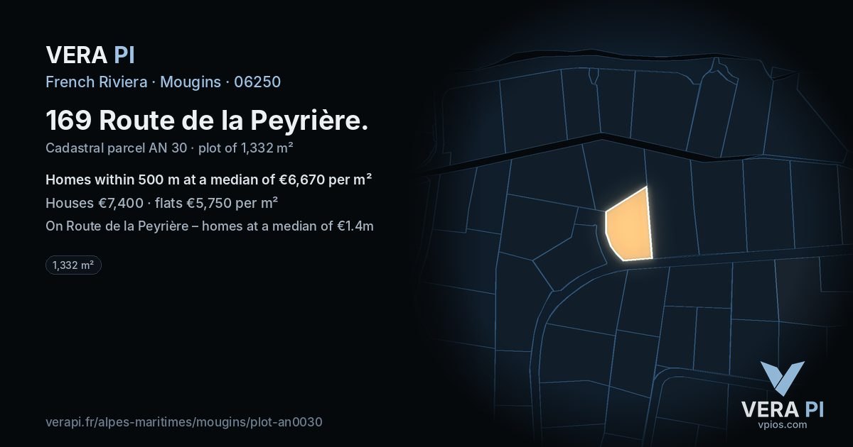 169 Route de la Peyrière, Mougins at night – the plot lit, the parcels around coloured by the prices near them
