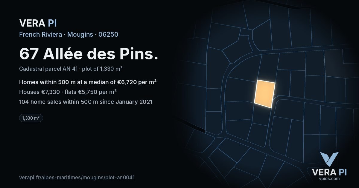 67 Allée des Pins, Mougins at night – the plot lit, the parcels around coloured by the prices near them