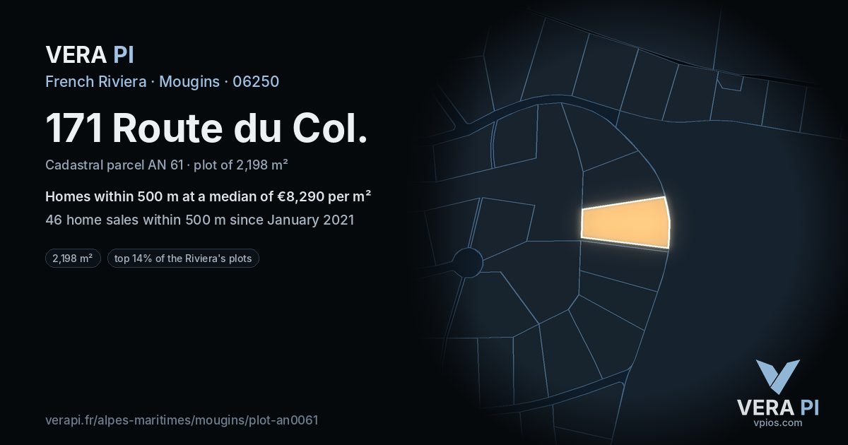 171 Route du Col, Mougins at night – the plot lit, the parcels around coloured by the prices near them