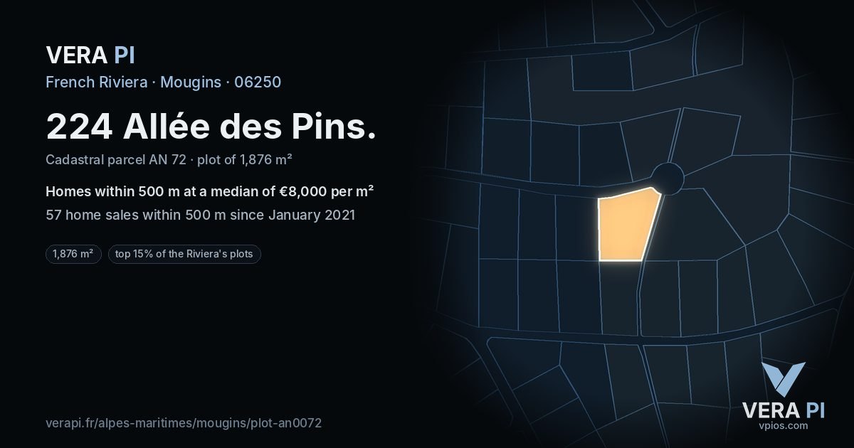 224 Allée des Pins, Mougins at night – the plot lit, the parcels around coloured by the prices near them