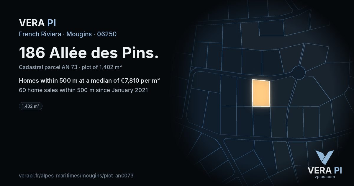 186 Allée des Pins, Mougins at night – the plot lit, the parcels around coloured by the prices near them