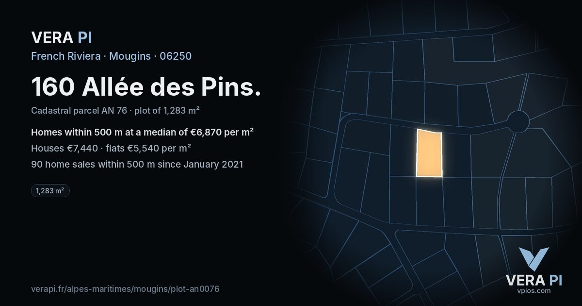 160 Allée des Pins, Mougins at night – the plot lit, the parcels around coloured by the prices near them
