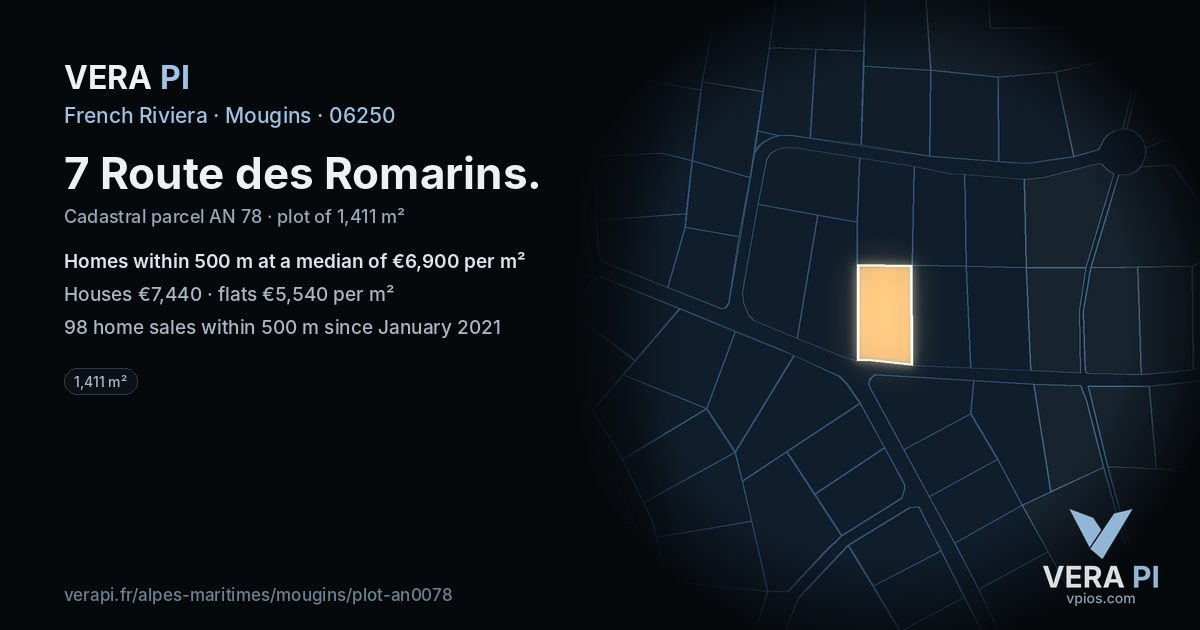 7 Route des Romarins, Mougins at night – the plot lit, the parcels around coloured by the prices near them