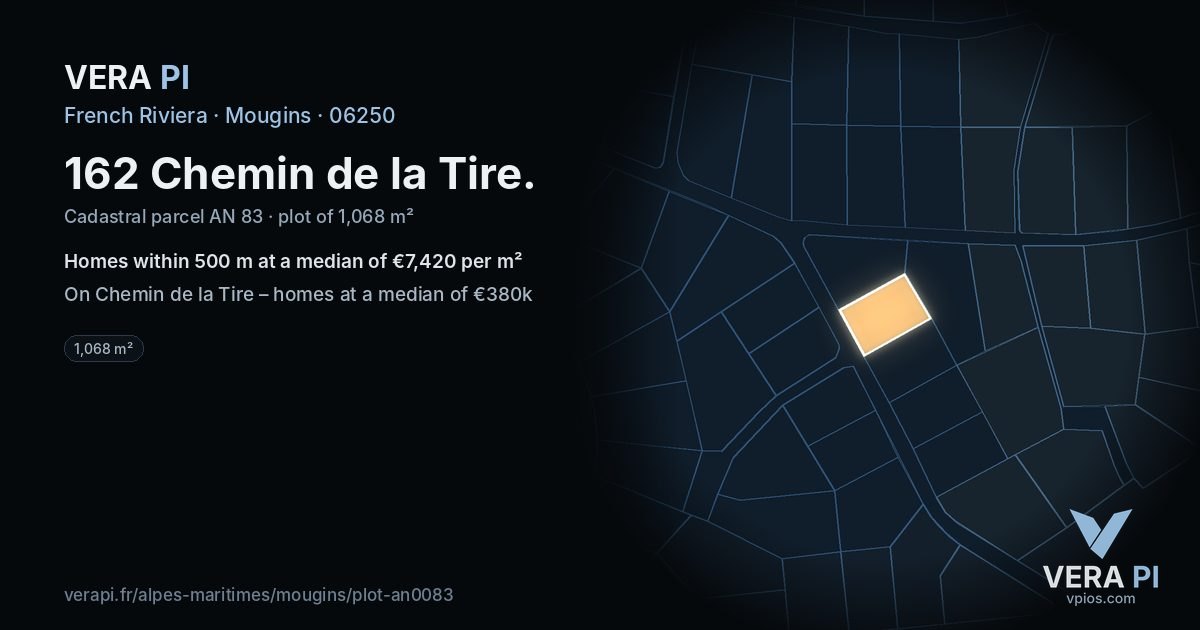 162 Chemin de la Tire, Mougins at night – the plot lit, the parcels around coloured by the prices near them