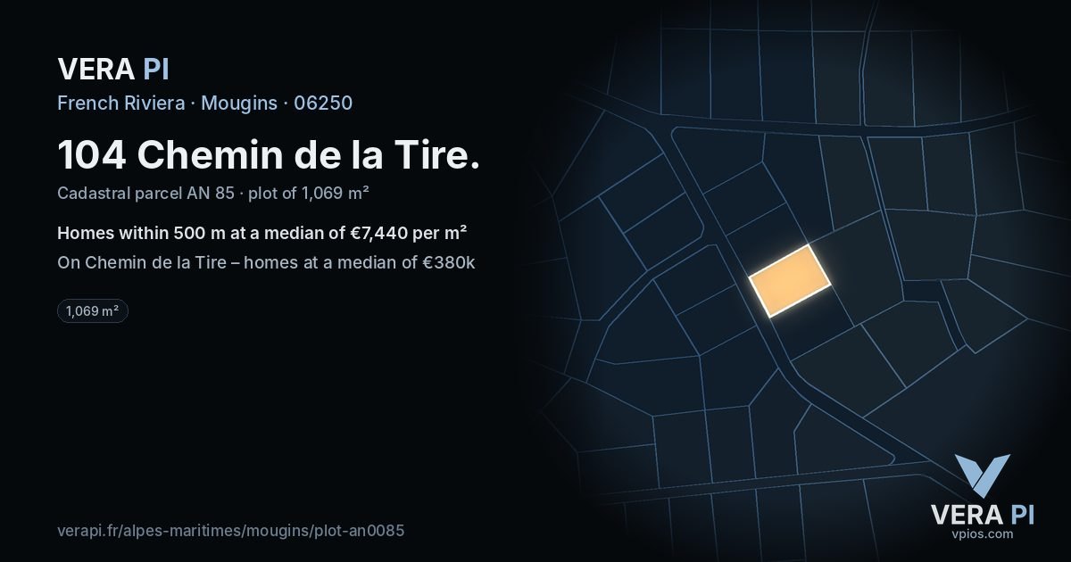 104 Chemin de la Tire, Mougins at night – the plot lit, the parcels around coloured by the prices near them