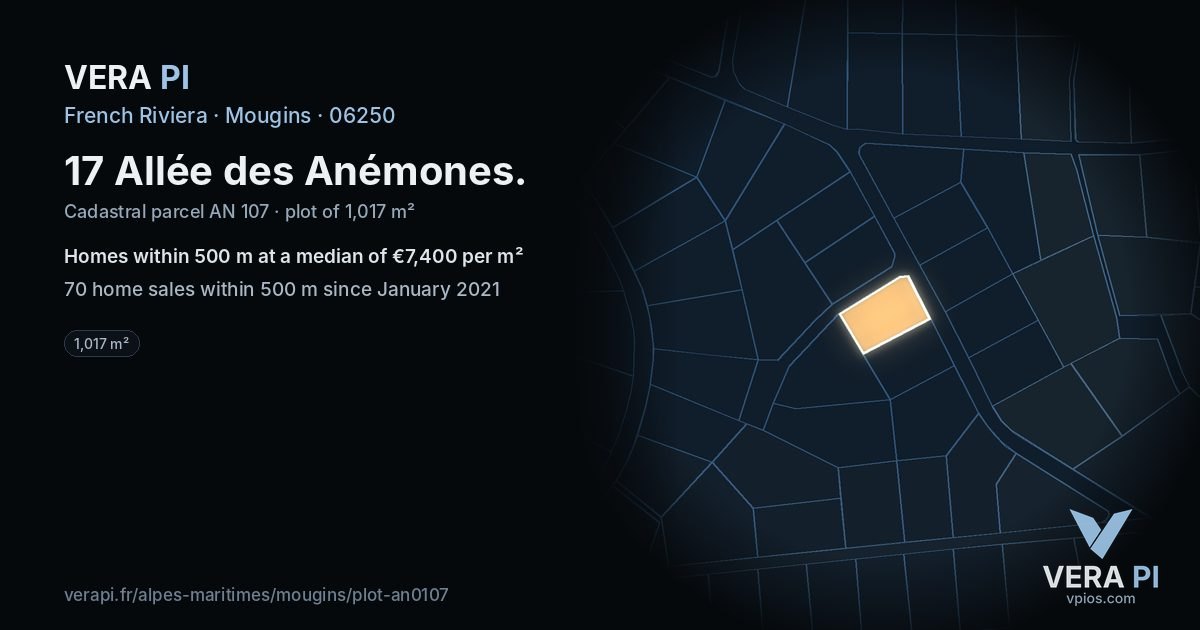 17 Allée des Anémones, Mougins at night – the plot lit, the parcels around coloured by the prices near them