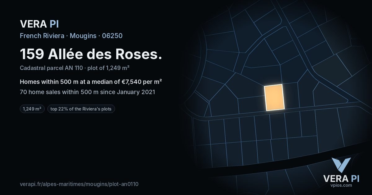 159 Allée des Roses, Mougins at night – the plot lit, the parcels around coloured by the prices near them