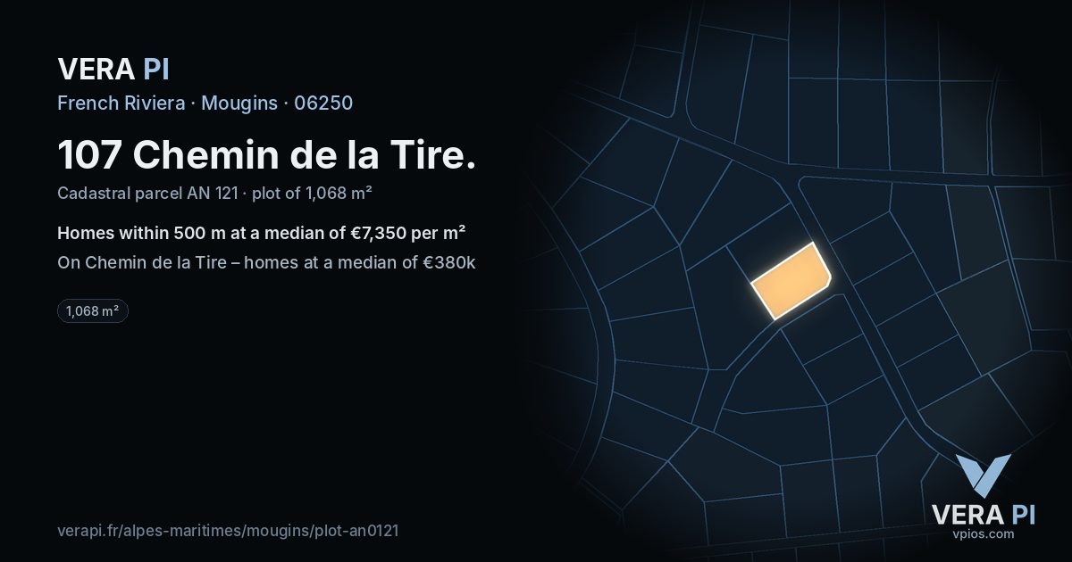 107 Chemin de la Tire, Mougins at night – the plot lit, the parcels around coloured by the prices near them
