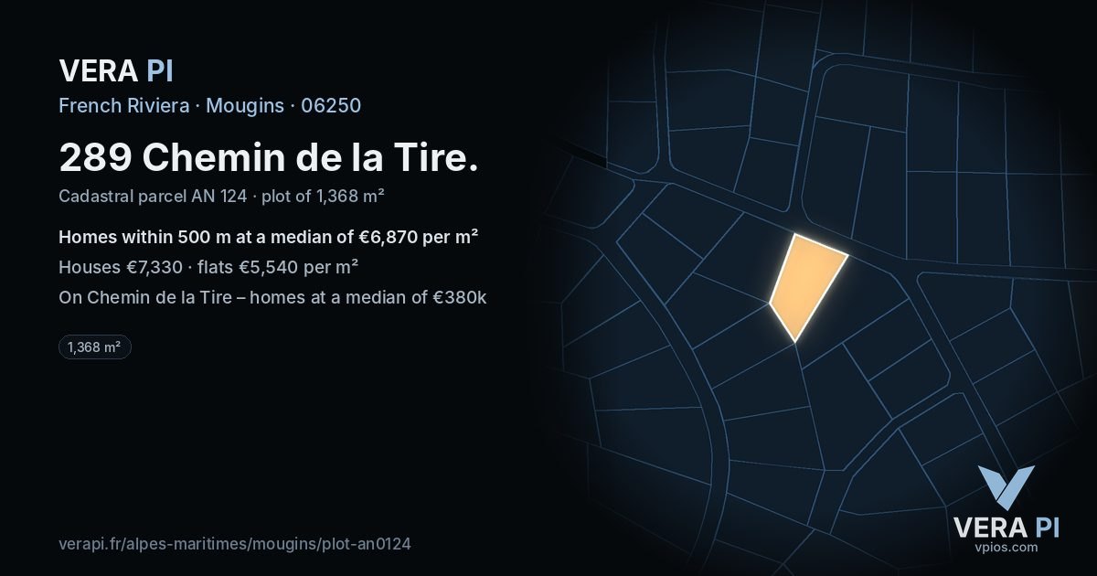 289 Chemin de la Tire, Mougins at night – the plot lit, the parcels around coloured by the prices near them