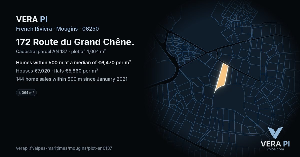 172 Route du Grand Chêne, Mougins at night – the plot lit, the parcels around coloured by the prices near them