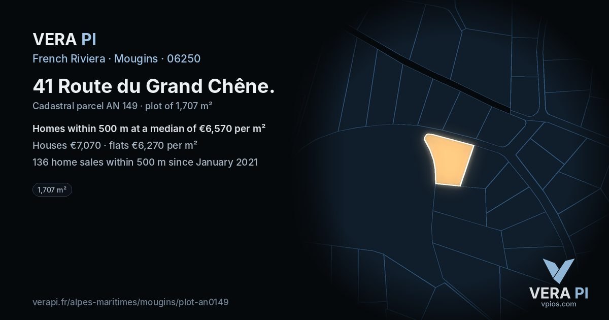41 Route du Grand Chêne, Mougins at night – the plot lit, the parcels around coloured by the prices near them