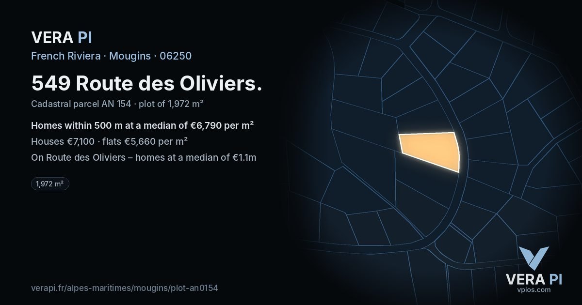 549 Route des Oliviers, Mougins at night – the plot lit, the parcels around coloured by the prices near them