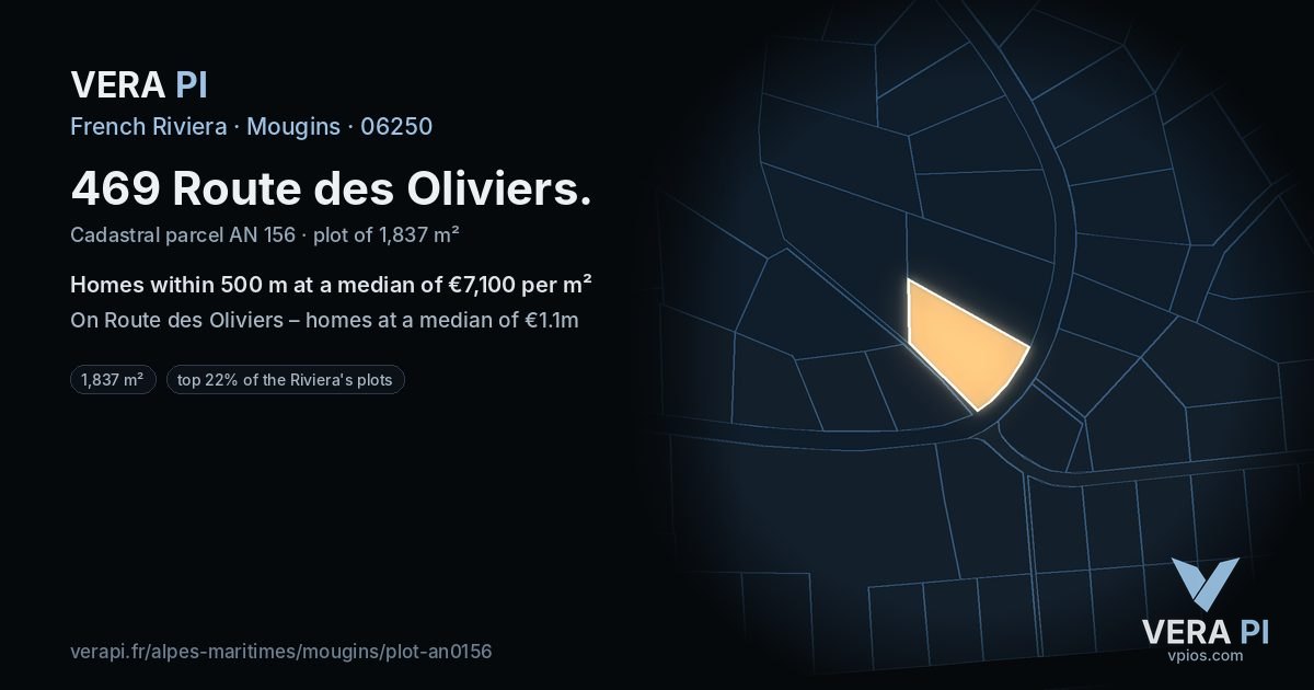 469 Route des Oliviers, Mougins at night – the plot lit, the parcels around coloured by the prices near them