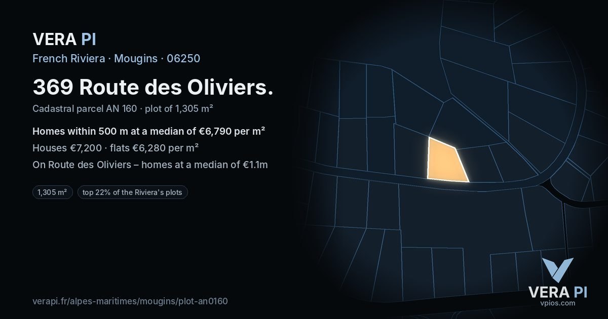 369 Route des Oliviers, Mougins at night – the plot lit, the parcels around coloured by the prices near them