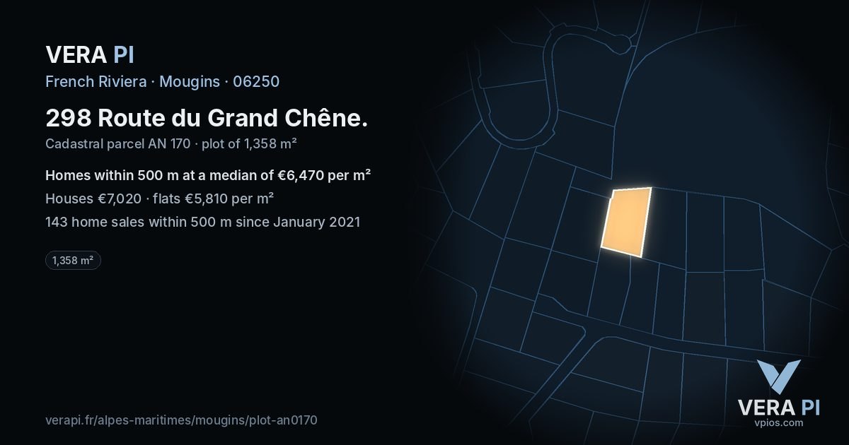 298 Route du Grand Chêne, Mougins at night – the plot lit, the parcels around coloured by the prices near them