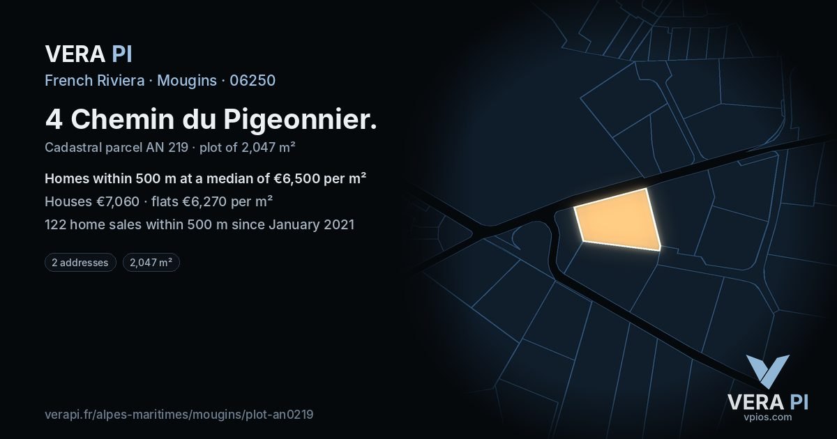 4 Chemin du Pigeonnier, Mougins at night – the plot lit, the parcels around coloured by the prices near them