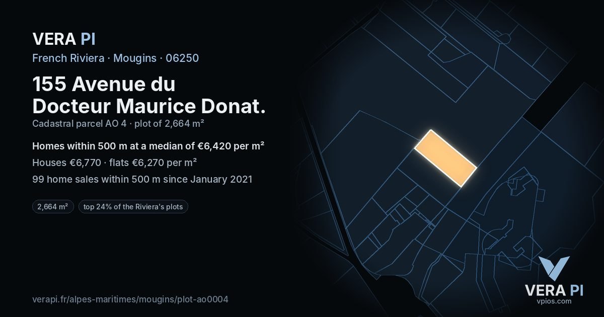 155 Avenue du Docteur Maurice Donat, Mougins at night – the plot lit, the parcels around coloured by the prices near them