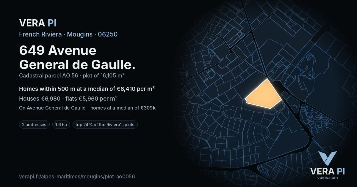 649 Avenue General de Gaulle, Mougins at night – the plot lit, the parcels around coloured by the prices near them