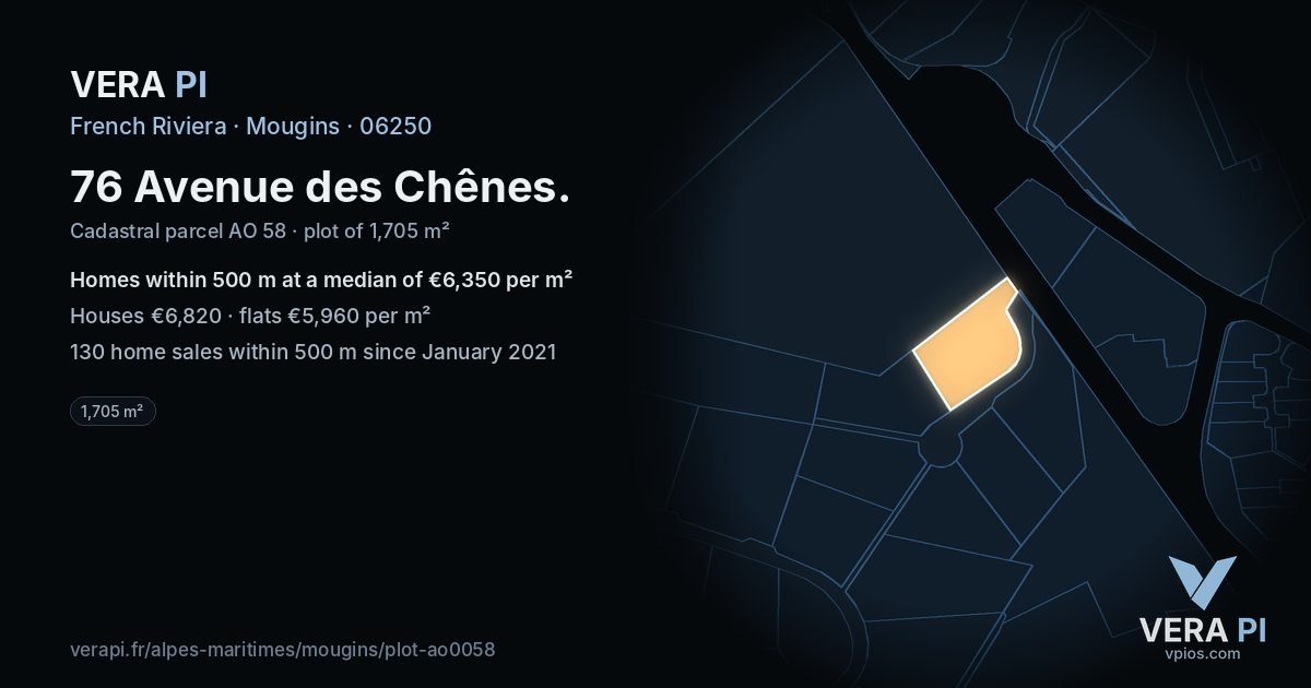 76 Avenue des Chênes, Mougins at night – the plot lit, the parcels around coloured by the prices near them
