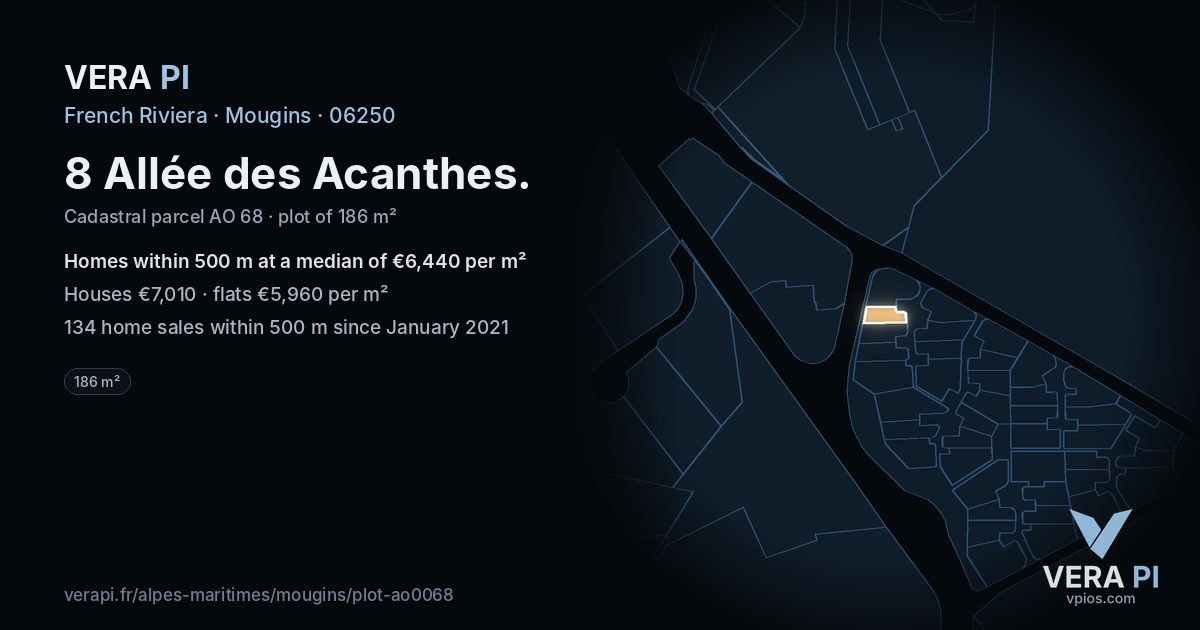 8 Allée des Acanthes, Mougins at night – the plot lit, the parcels around coloured by the prices near them