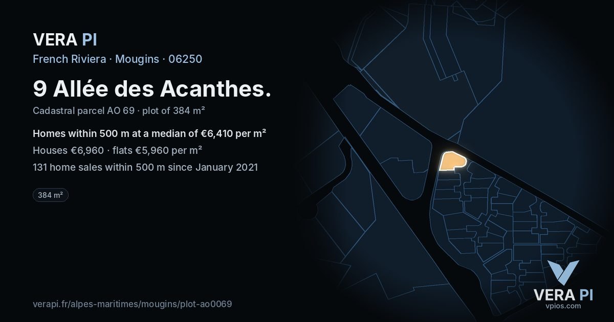 9 Allée des Acanthes, Mougins at night – the plot lit, the parcels around coloured by the prices near them