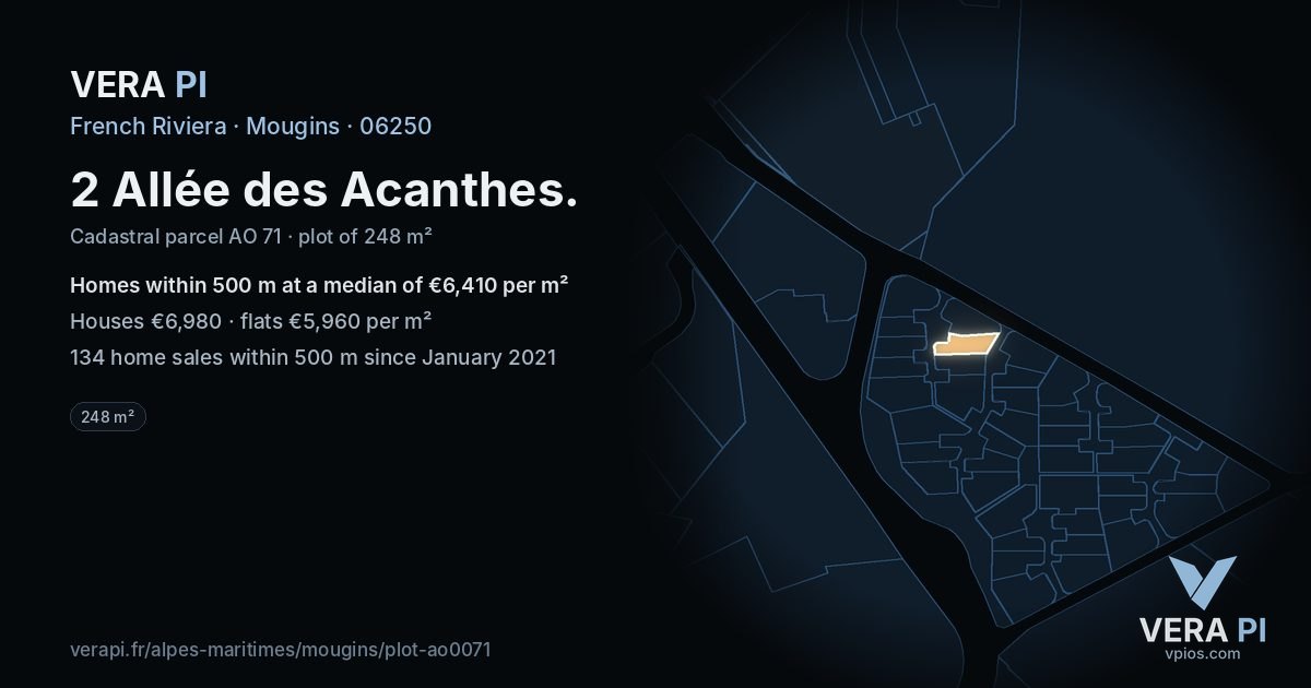 2 Allée des Acanthes, Mougins at night – the plot lit, the parcels around coloured by the prices near them