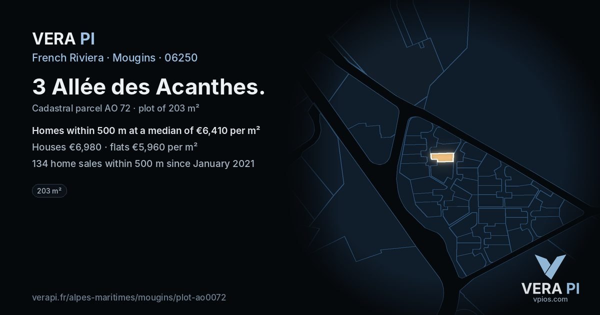 3 Allée des Acanthes, Mougins at night – the plot lit, the parcels around coloured by the prices near them
