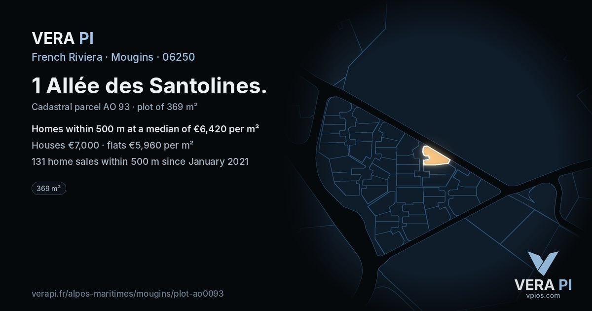1 Allée des Santolines, Mougins at night – the plot lit, the parcels around coloured by the prices near them