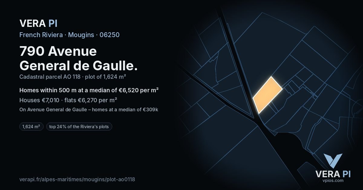 790 Avenue General de Gaulle, Mougins at night – the plot lit, the parcels around coloured by the prices near them