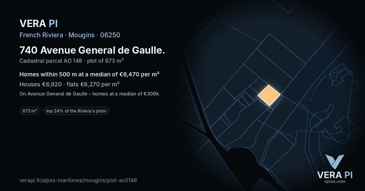740 Avenue General de Gaulle, Mougins at night – the plot lit, the parcels around coloured by the prices near them