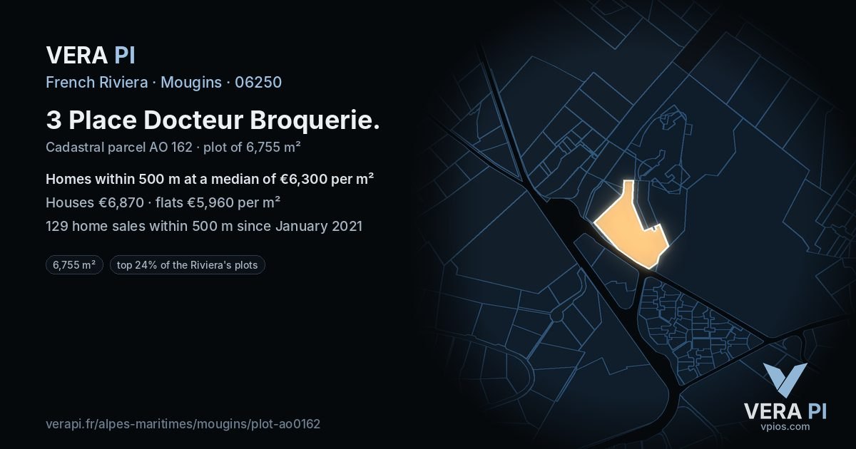 3 Place Docteur Broquerie, Mougins at night – the plot lit, the parcels around coloured by the prices near them