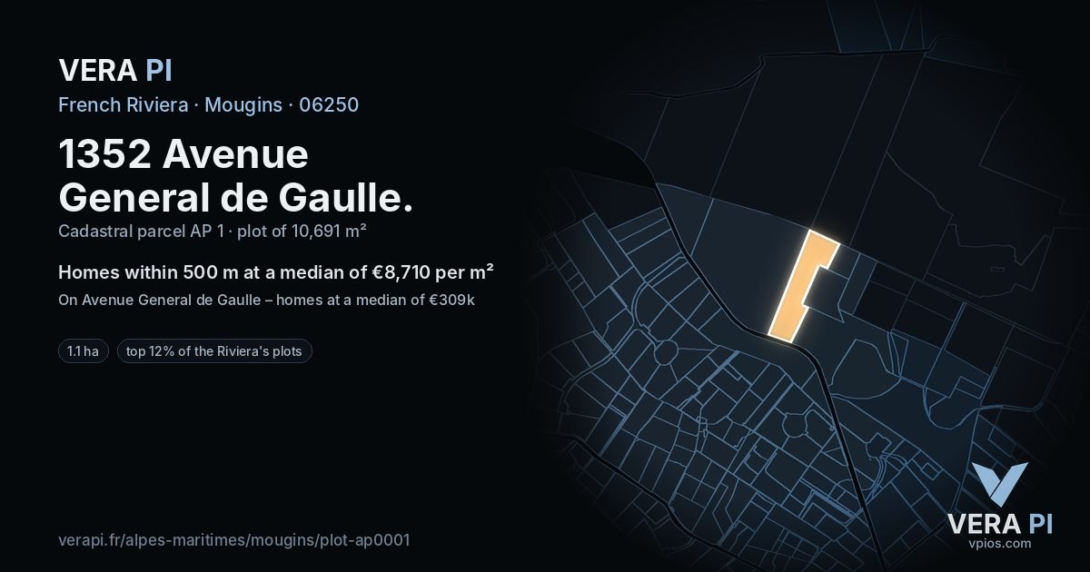 1352 Avenue General de Gaulle, Mougins at night – the plot lit, the parcels around coloured by the prices near them