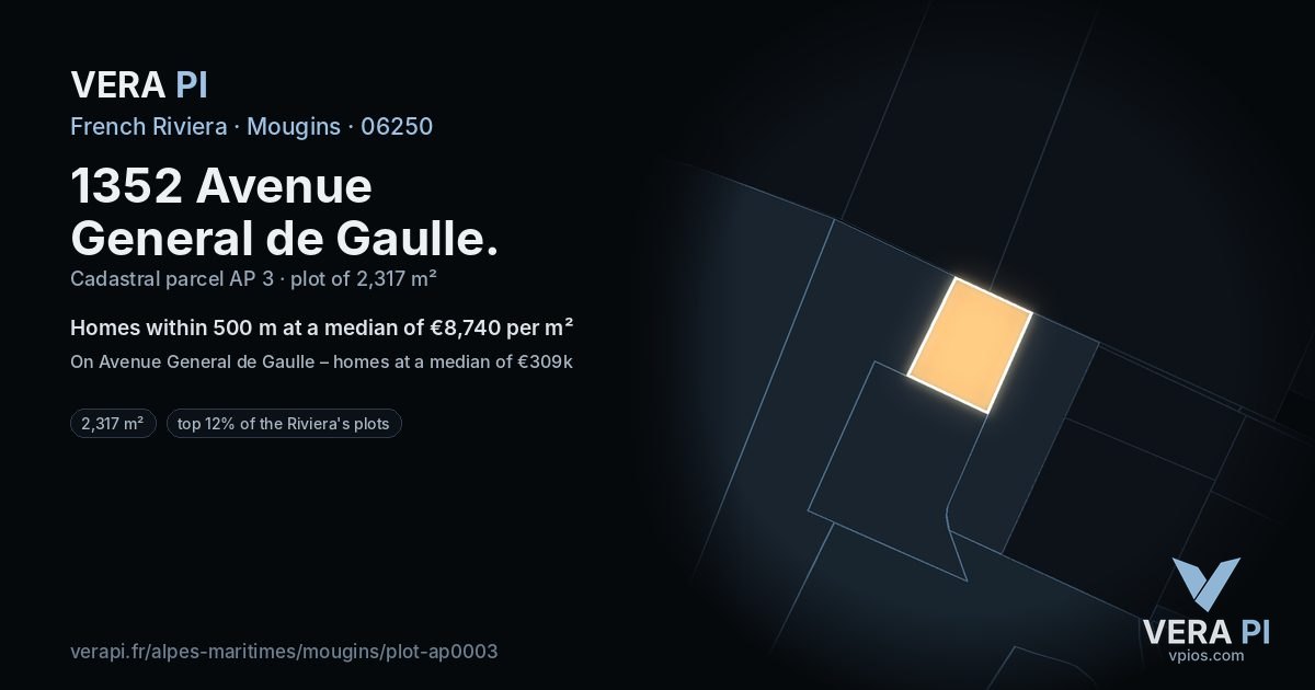 1352 Avenue General de Gaulle, Mougins at night – the plot lit, the parcels around coloured by the prices near them