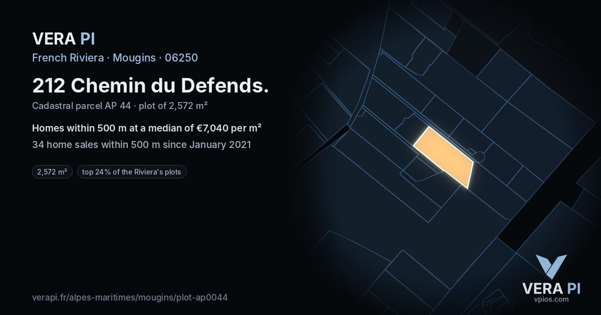 212 Chemin du Defends, Mougins at night – the plot lit, the parcels around coloured by the prices near them