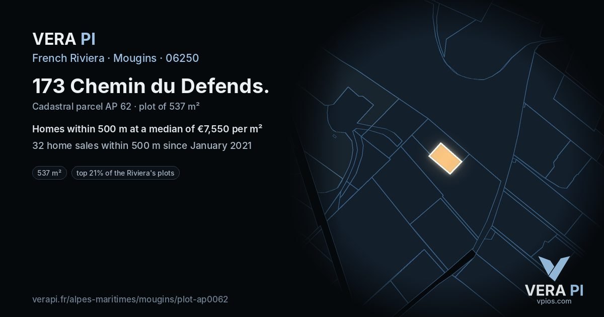 173 Chemin du Defends, Mougins at night – the plot lit, the parcels around coloured by the prices near them