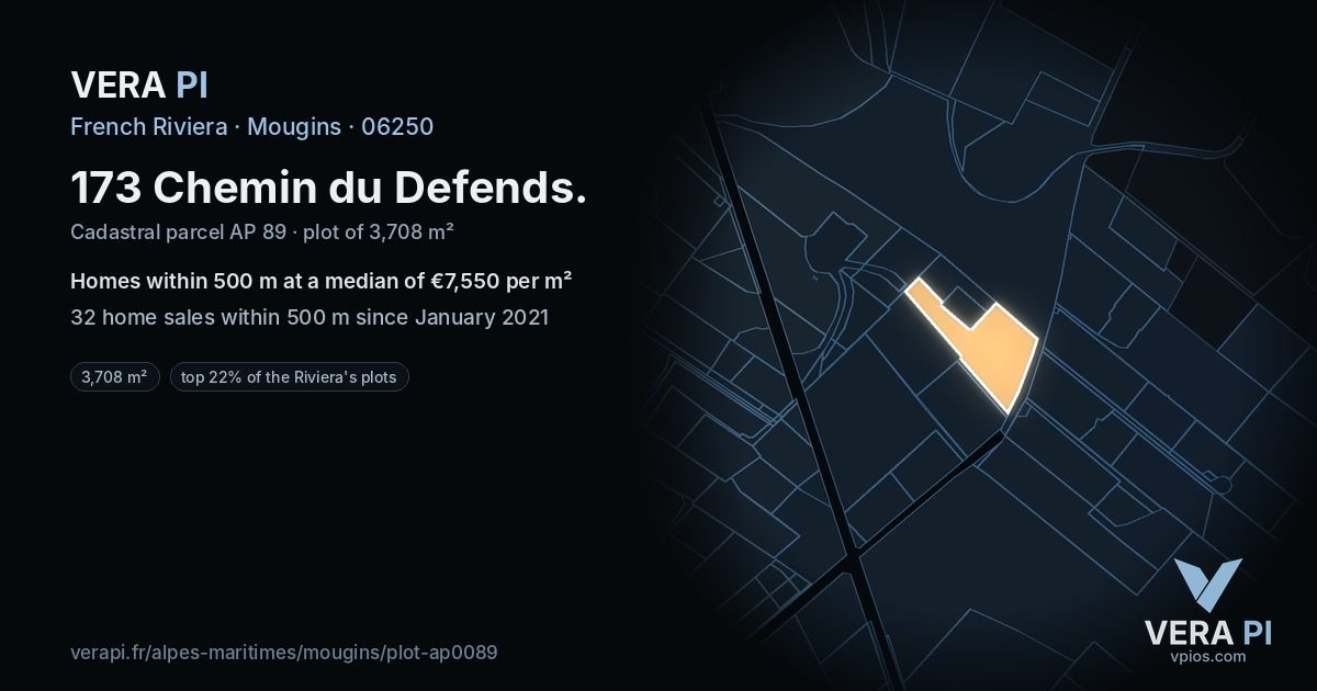 173 Chemin du Defends, Mougins at night – the plot lit, the parcels around coloured by the prices near them