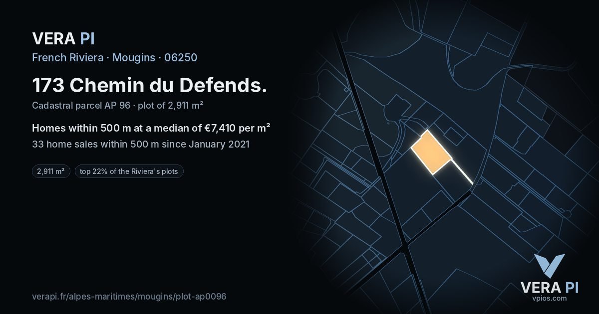 173 Chemin du Defends, Mougins at night – the plot lit, the parcels around coloured by the prices near them