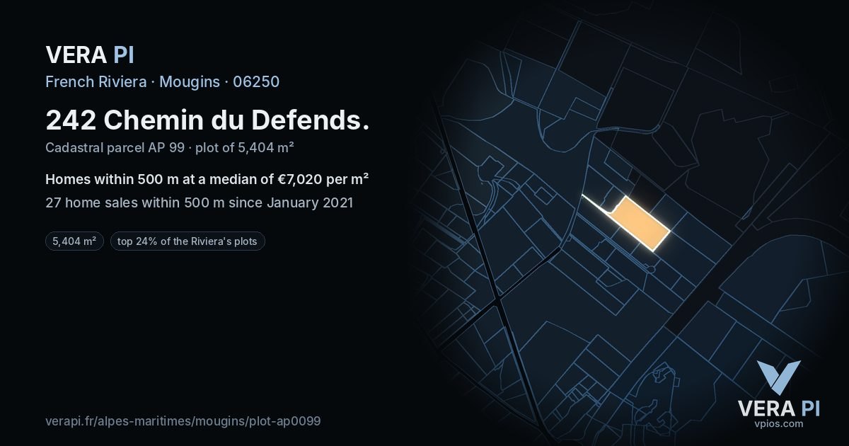 242 Chemin du Defends, Mougins at night – the plot lit, the parcels around coloured by the prices near them