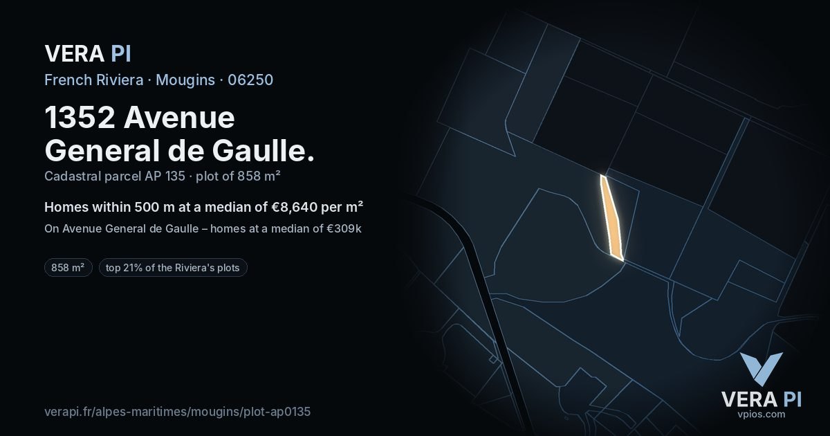 1352 Avenue General de Gaulle, Mougins at night – the plot lit, the parcels around coloured by the prices near them