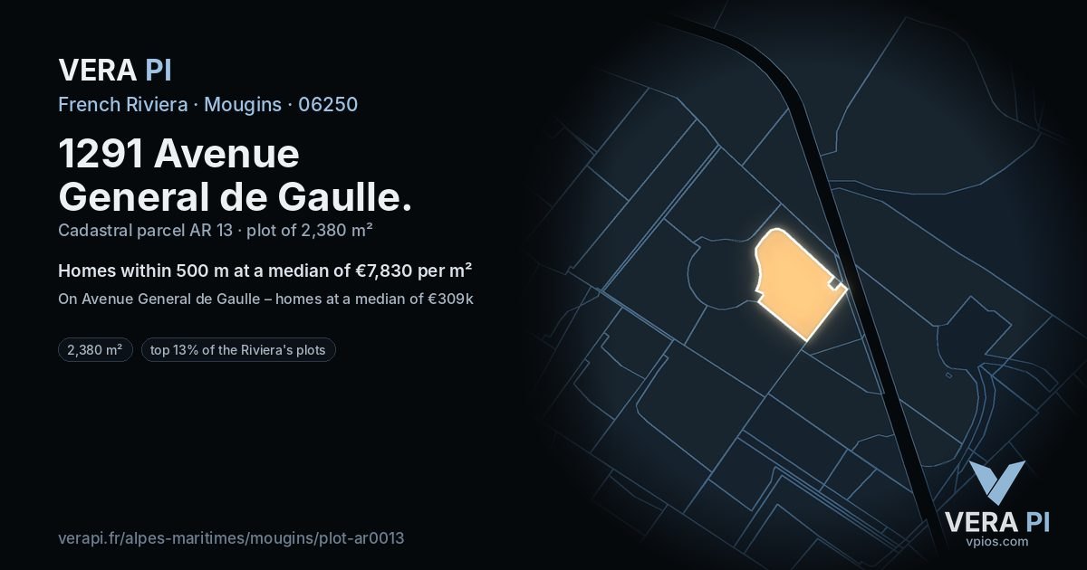 1291 Avenue General de Gaulle, Mougins at night – the plot lit, the parcels around coloured by the prices near them