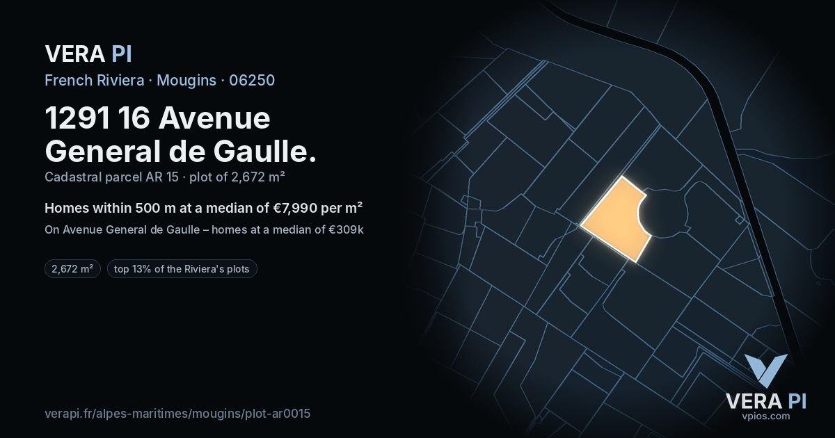 1291 16 Avenue General de Gaulle, Mougins at night – the plot lit, the parcels around coloured by the prices near them