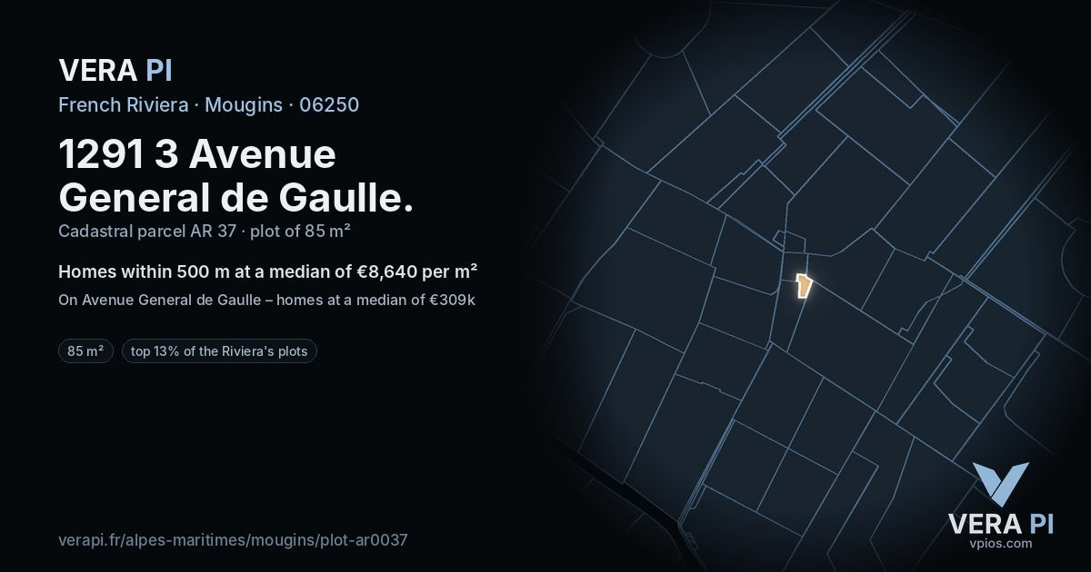 1291 3 Avenue General de Gaulle, Mougins at night – the plot lit, the parcels around coloured by the prices near them