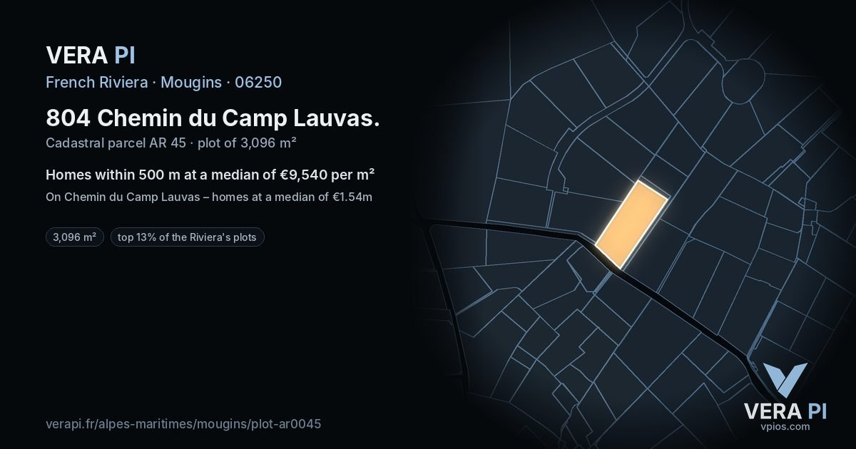 804 Chemin du Camp Lauvas, Mougins at night – the plot lit, the parcels around coloured by the prices near them