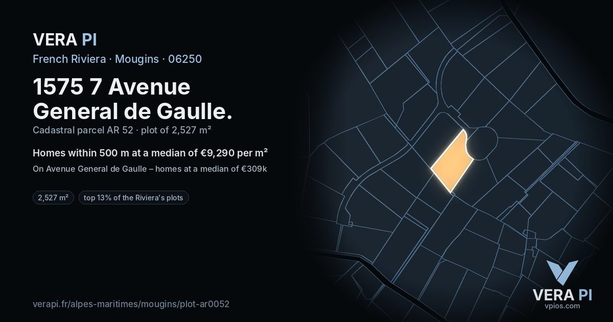 1575 7 Avenue General de Gaulle, Mougins at night – the plot lit, the parcels around coloured by the prices near them