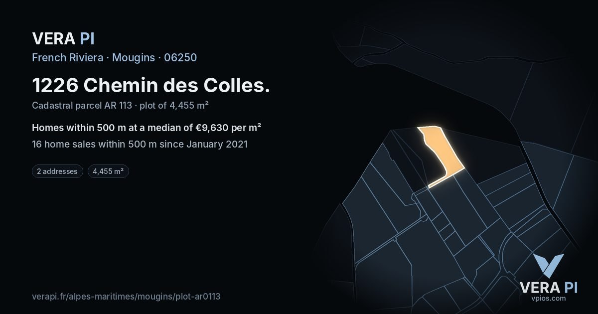 1226 Chemin des Colles, Mougins at night – the plot lit, the parcels around coloured by the prices near them