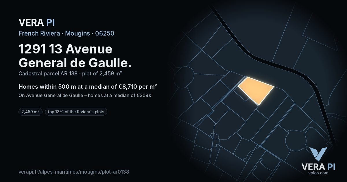 1291 13 Avenue General de Gaulle, Mougins at night – the plot lit, the parcels around coloured by the prices near them