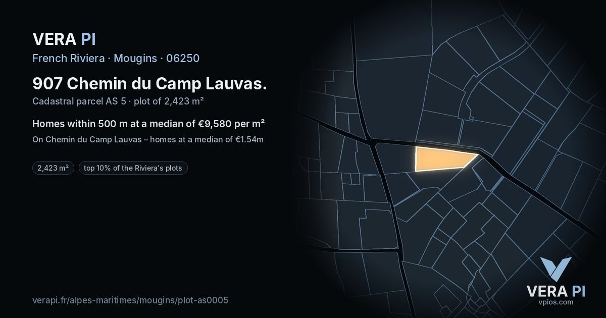 907 Chemin du Camp Lauvas, Mougins at night – the plot lit, the parcels around coloured by the prices near them