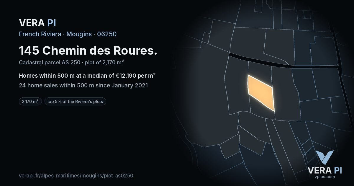 145 Chemin des Roures, Mougins at night – the plot lit, the parcels around coloured by the prices near them