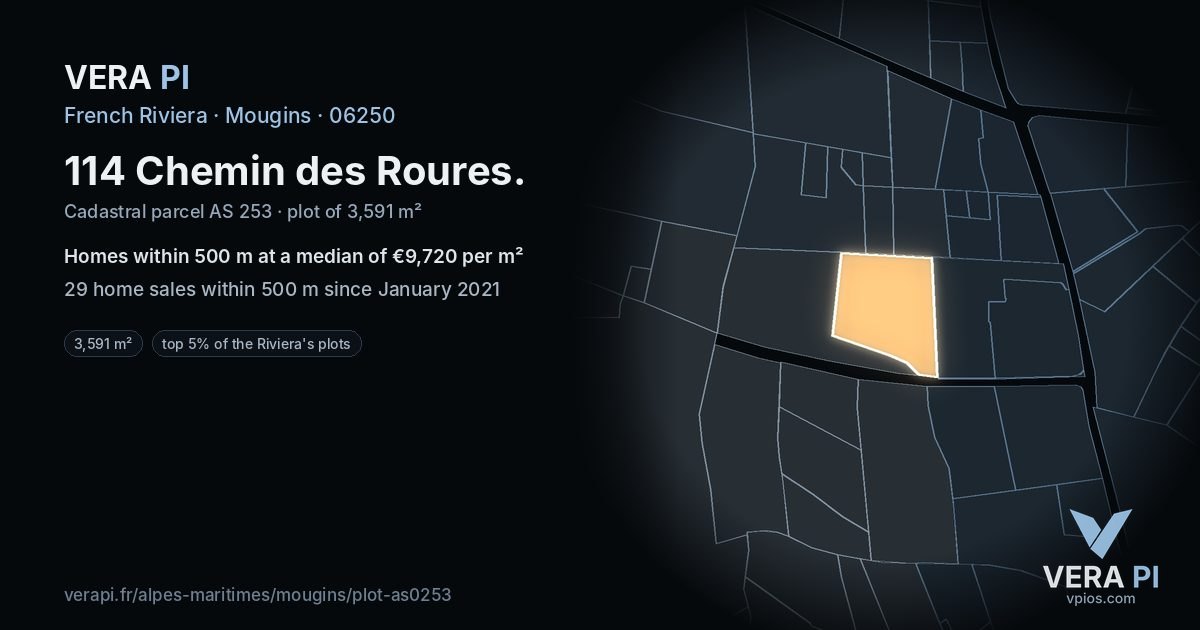 114 Chemin des Roures, Mougins at night – the plot lit, the parcels around coloured by the prices near them